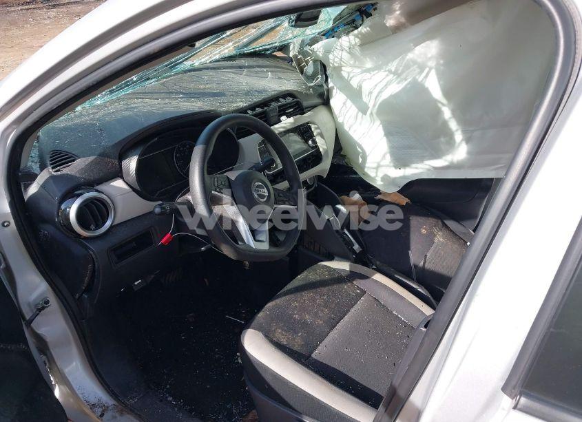 Photo 5 of 2021 Nissan Versa SV XTRONIC CVT (VIN 3N1CN8EV2ML839340)