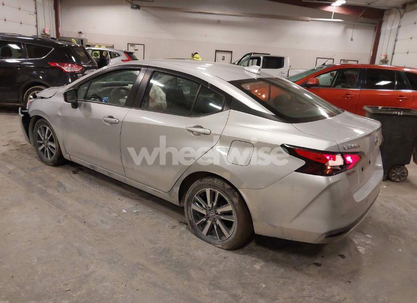 Photo 3 of 2021 Nissan Versa SV XTRONIC CVT (VIN 3N1CN8EV2ML888618)