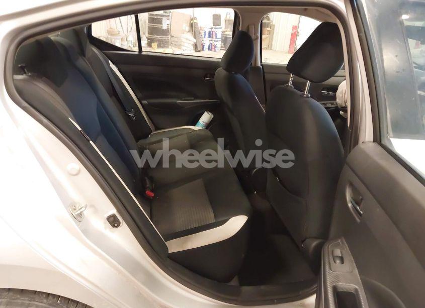 Photo 8 of 2021 Nissan Versa SV XTRONIC CVT (VIN 3N1CN8EV2ML888618)