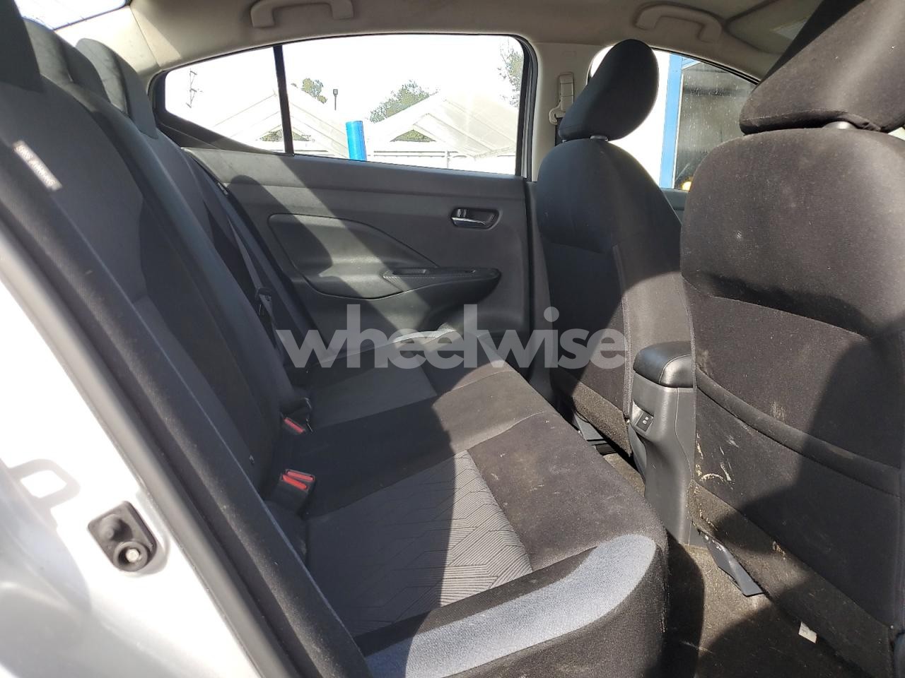 2025 NISSAN VERSA SV