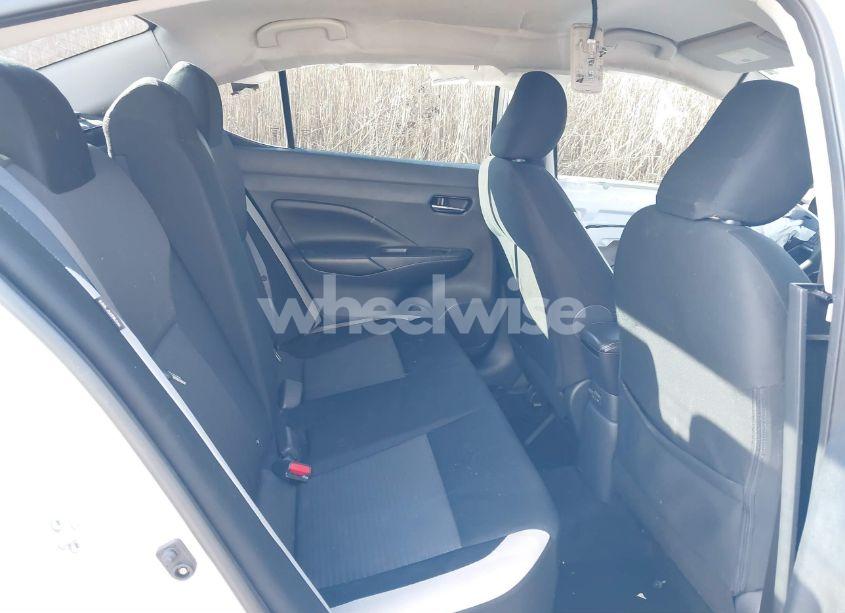 Photo 8 of 2020 Nissan Versa SV XTRONIC CVT (VIN 3N1CN8EV3LL820696)