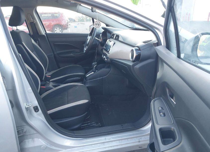 Photo 5 of 2020 Nissan Versa SV XTRONIC CVT (VIN 3N1CN8EV3LL826580)