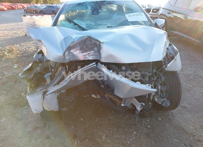 Photo 6 of 2021 Nissan Versa SV XTRONIC CVT (VIN 3N1CN8EV3ML809764)