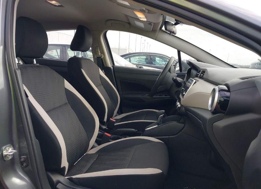 Photo 5 of 2021 Nissan Versa SV XTRONIC CVT (VIN 3N1CN8EV3ML829772)