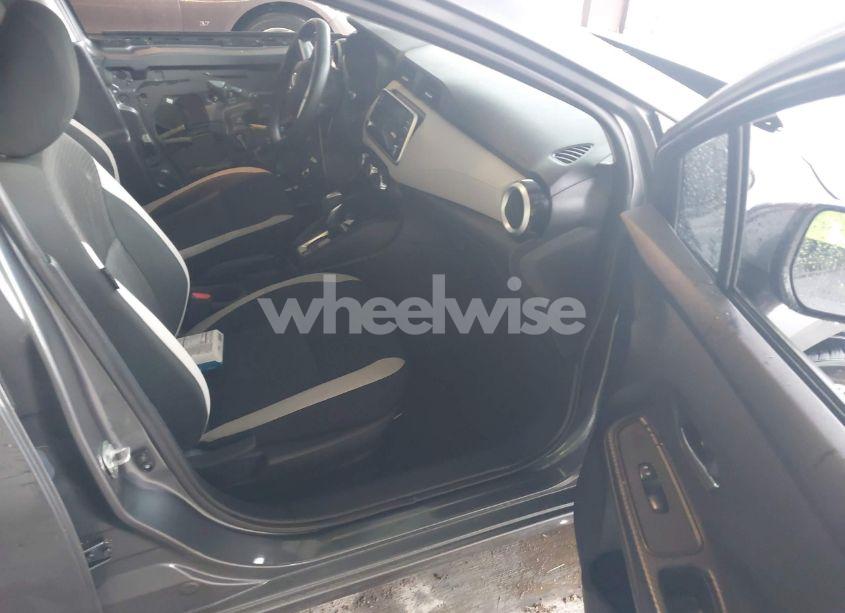 Photo 5 of 2021 Nissan Versa SV XTRONIC CVT (VIN 3N1CN8EV3ML834941)