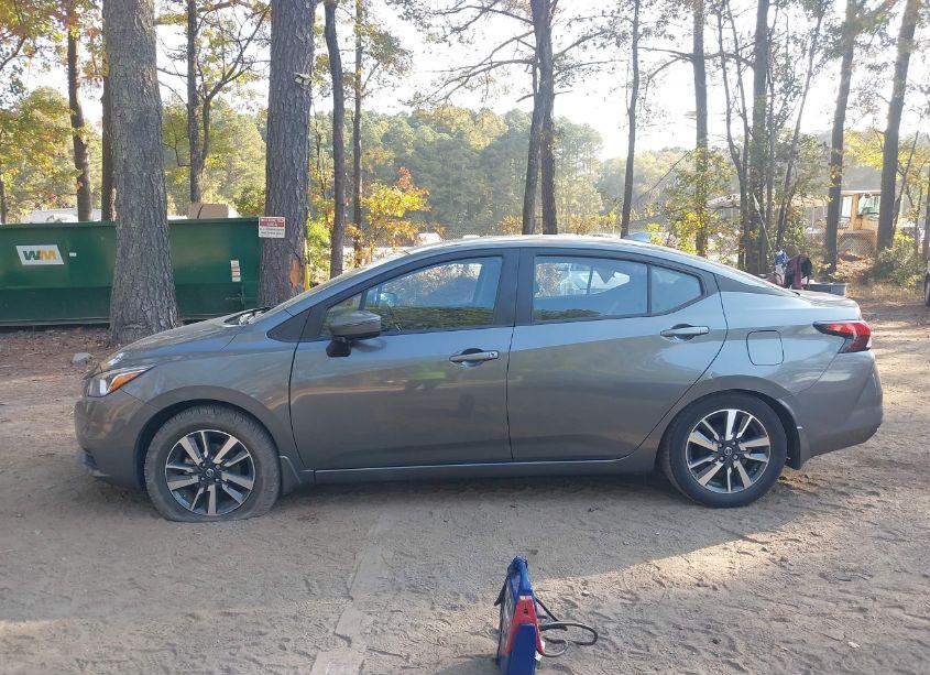 Photo 14 of 2021 Nissan Versa SV XTRONIC CVT (VIN 3N1CN8EV3ML880771)