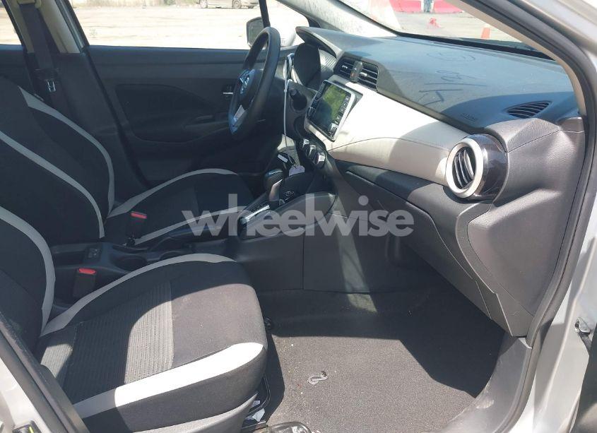 Photo 5 of 2021 Nissan Versa SV XTRONIC CVT (VIN 3N1CN8EV3ML889650)