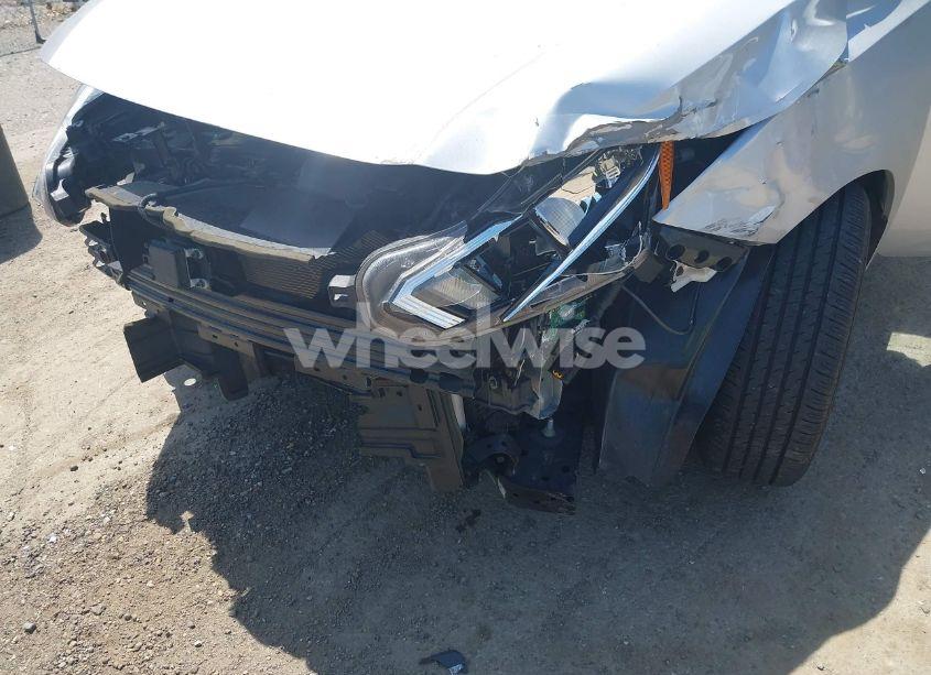 Photo 6 of 2021 Nissan Versa SV XTRONIC CVT (VIN 3N1CN8EV3ML889650)