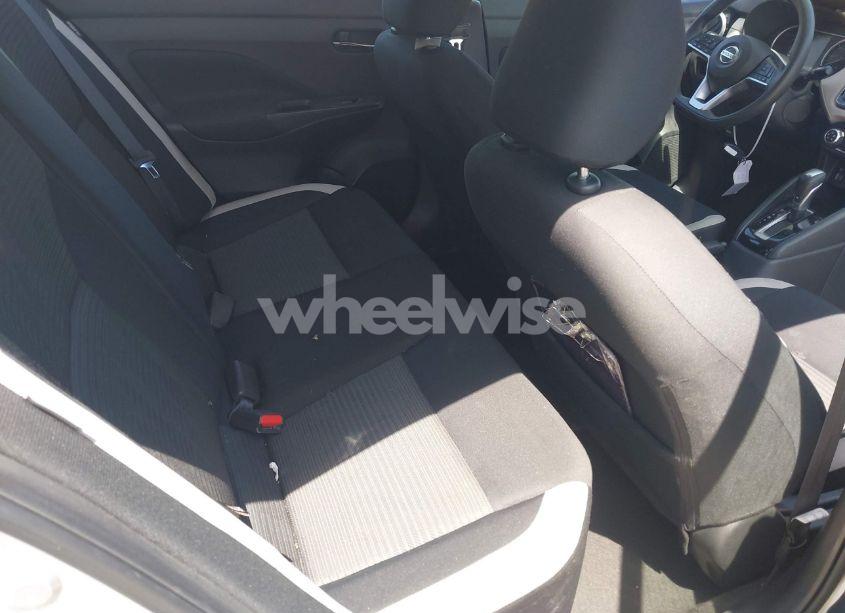 Photo 8 of 2021 Nissan Versa SV XTRONIC CVT (VIN 3N1CN8EV3ML889650)