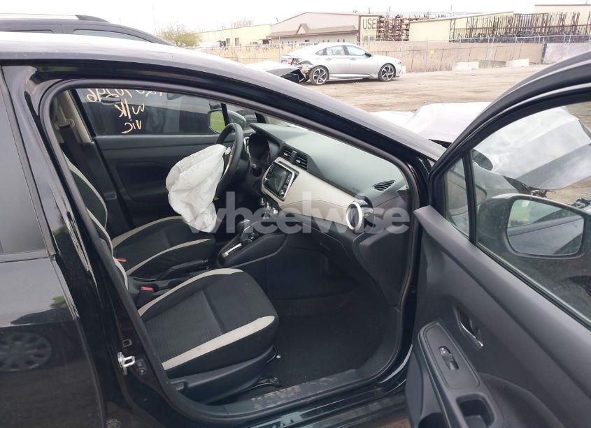 Photo 5 of 2021 Nissan Versa SV XTRONIC CVT (VIN 3N1CN8EV3ML891043)