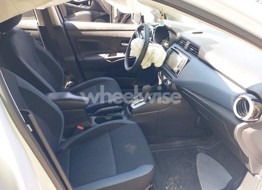 Photo 5 of 2024 Nissan Versa 1.6 SV (VIN 3N1CN8EV3RL825311)