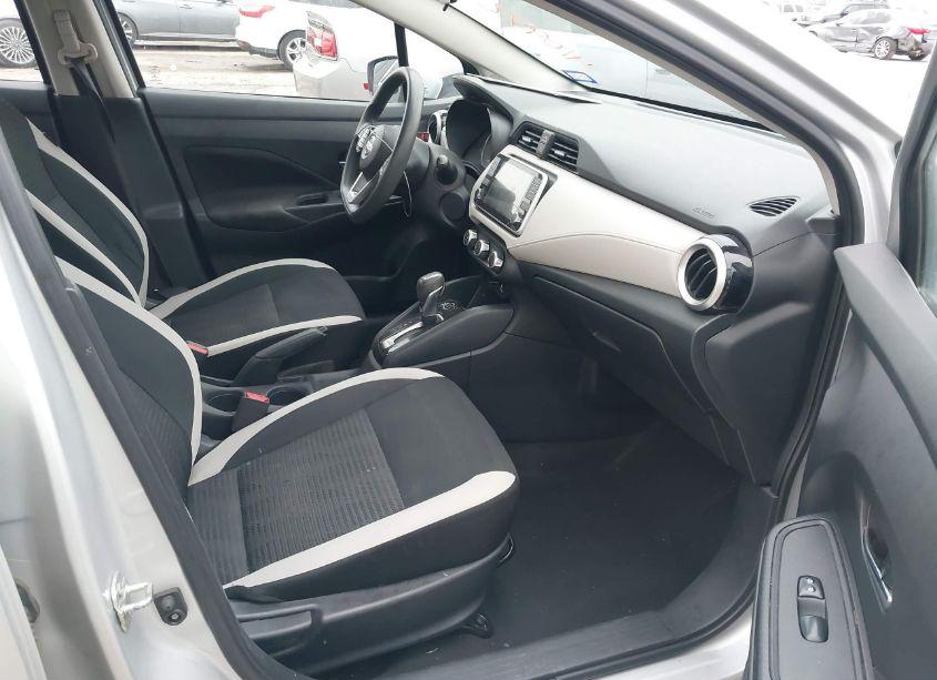 Photo 5 of 2021 Nissan Versa SV XTRONIC CVT (VIN 3N1CN8EV4ML807358)