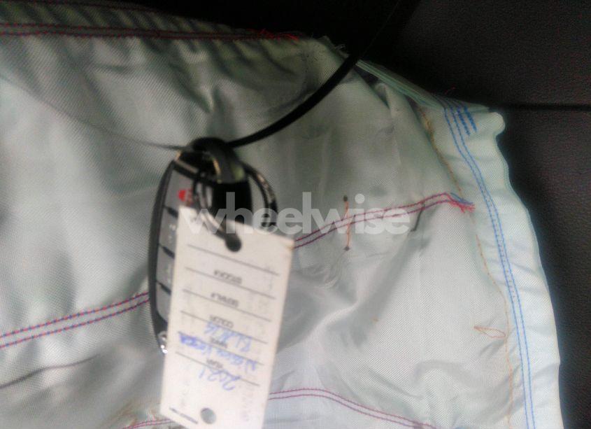 Photo 11 of 2021 Nissan Versa SV XTRONIC CVT (VIN 3N1CN8EV4ML810907)