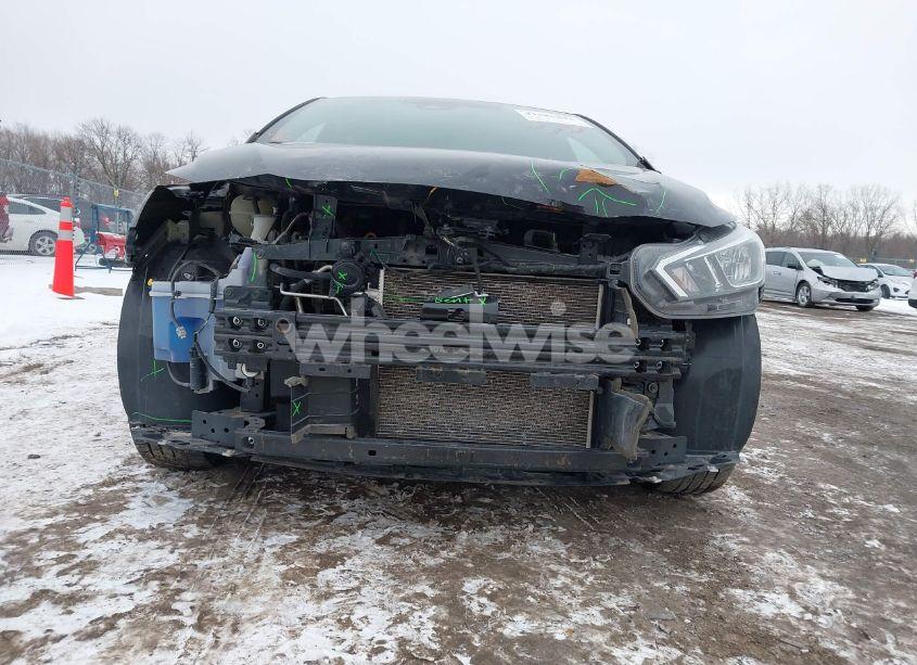 Photo 6 of 2021 Nissan Versa SV XTRONIC CVT (VIN 3N1CN8EV4ML821650)