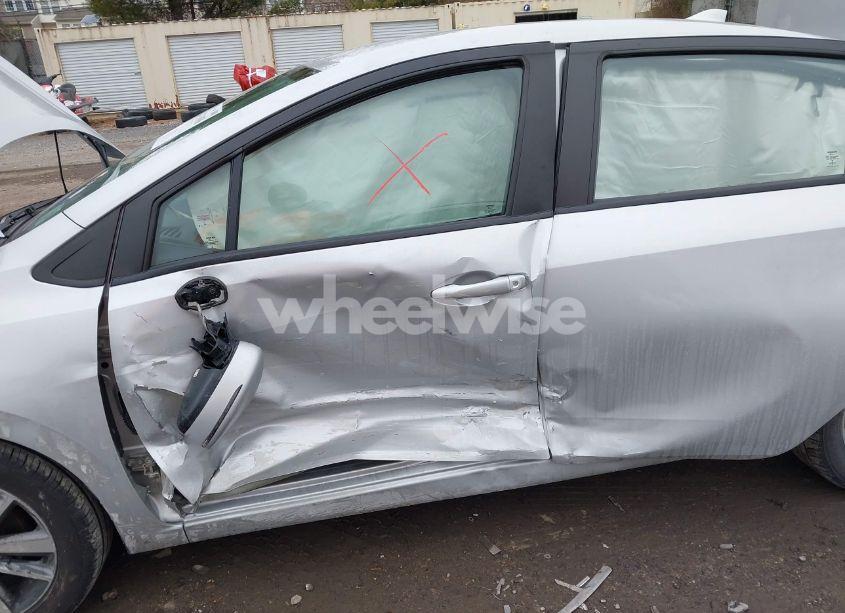 Photo 6 of 2021 Nissan Versa SV XTRONIC CVT (VIN 3N1CN8EV4ML839307)