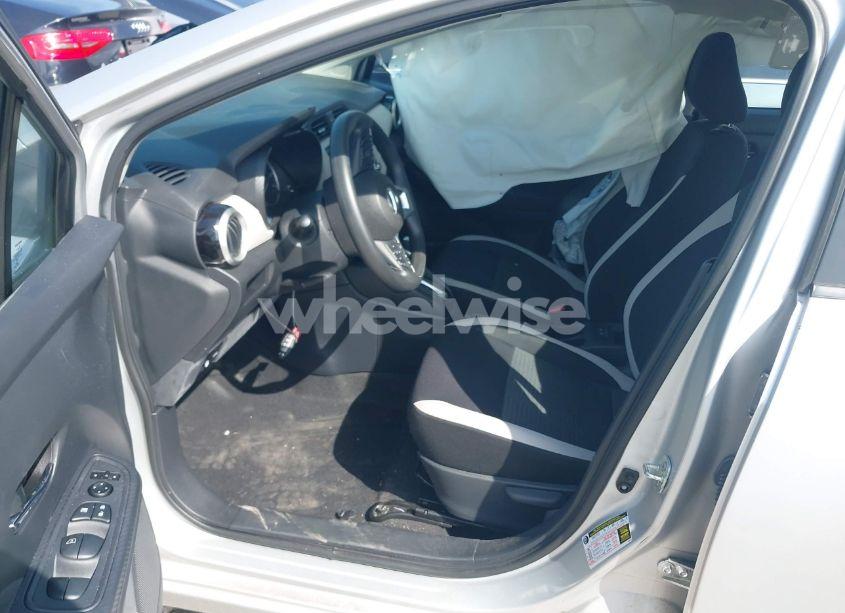 Photo 5 of 2021 Nissan Versa SV XTRONIC CVT (VIN 3N1CN8EV4ML858875)