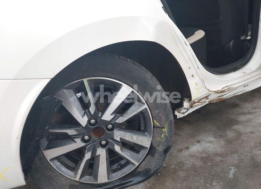 Photo 6 of 2021 Nissan Versa SV XTRONIC CVT (VIN 3N1CN8EV4ML859234)