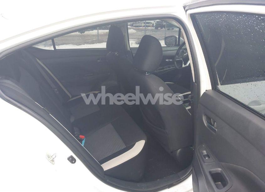 Photo 8 of 2021 Nissan Versa SV XTRONIC CVT (VIN 3N1CN8EV4ML859234)