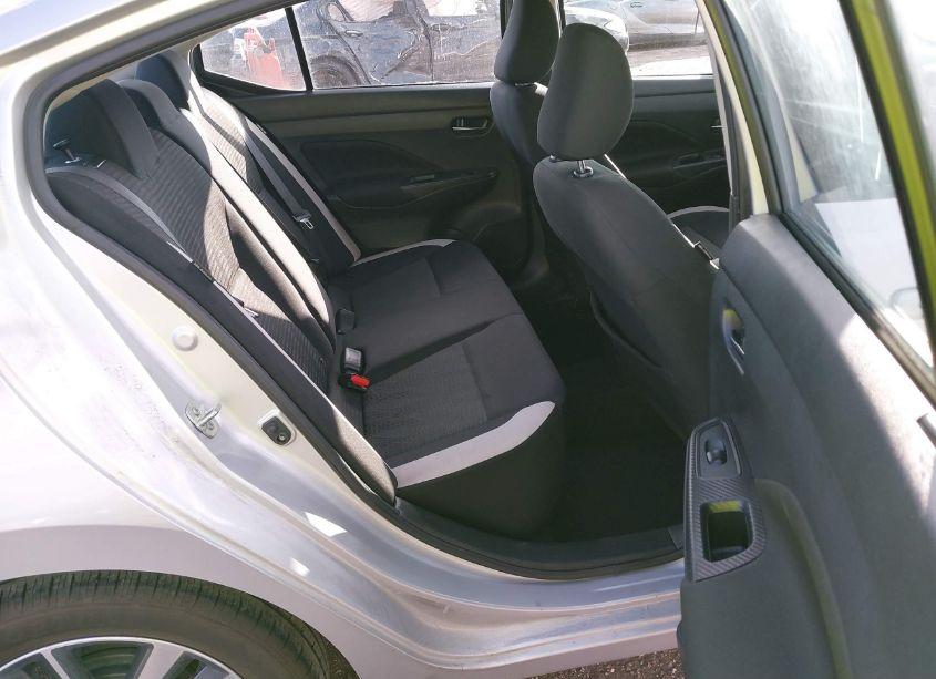 Photo 8 of 2021 Nissan Versa SV XTRONIC CVT (VIN 3N1CN8EV4ML869519)