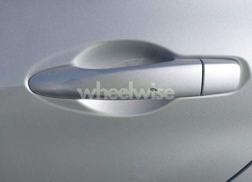 Photo 6 of 2021 Nissan Versa SV XTRONIC CVT (VIN 3N1CN8EV4ML870444)