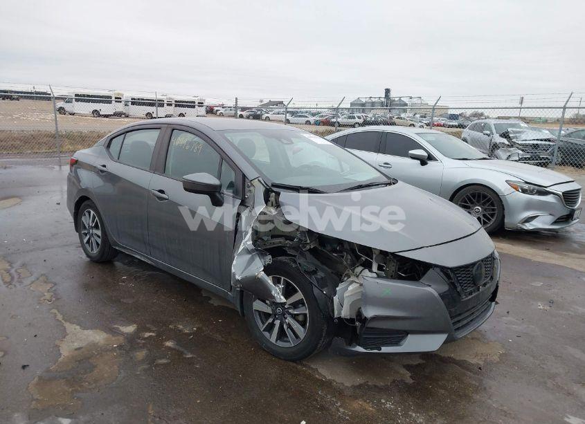 2020 Nissan Versa SV XTRONIC CVT (VIN 3N1CN8EV5LL805472) main photo