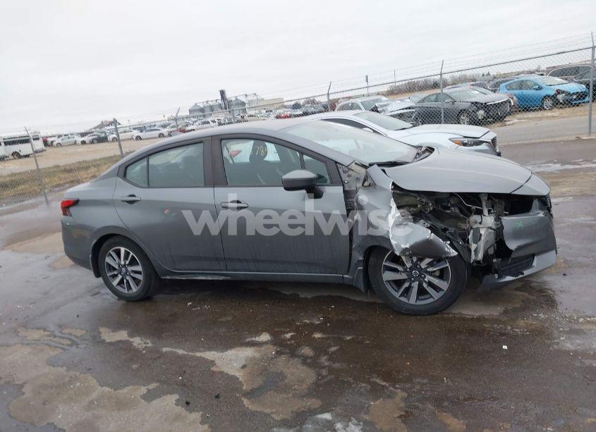 Photo 14 of 2020 Nissan Versa SV XTRONIC CVT (VIN 3N1CN8EV5LL805472)