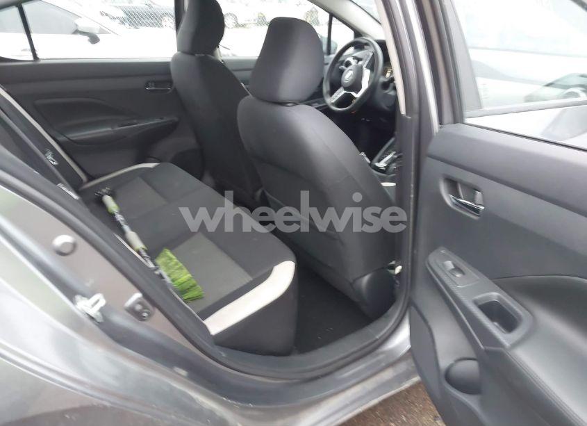 Photo 8 of 2020 Nissan Versa SV XTRONIC CVT (VIN 3N1CN8EV5LL805472)