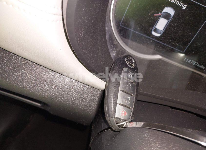 Photo 11 of 2020 Nissan Versa SV XTRONIC CVT (VIN 3N1CN8EV5LL830436)