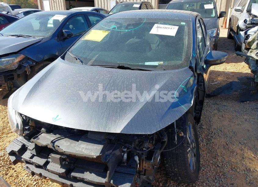 Photo 13 of 2020 Nissan Versa SV XTRONIC CVT (VIN 3N1CN8EV5LL841999)