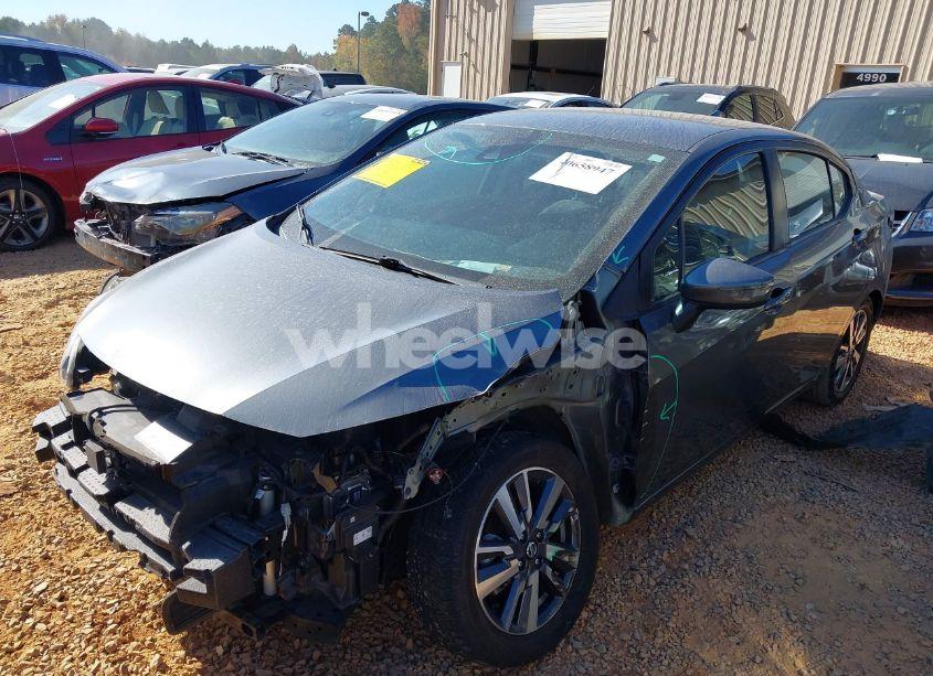 Photo 2 of 2020 Nissan Versa SV XTRONIC CVT (VIN 3N1CN8EV5LL841999)