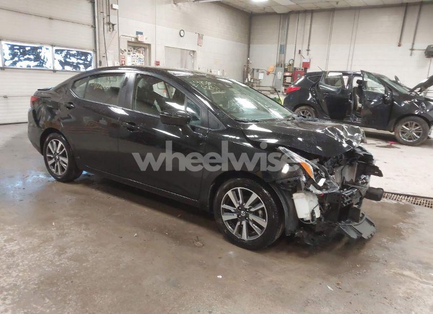 2020 Nissan Versa SV XTRONIC CVT (VIN 3N1CN8EV5LL866966) main photo