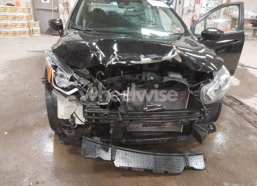 Photo 6 of 2020 Nissan Versa SV XTRONIC CVT (VIN 3N1CN8EV5LL866966)