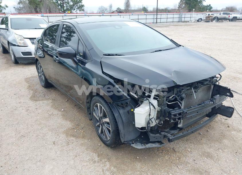 2020 Nissan Versa SV XTRONIC CVT (VIN 3N1CN8EV5LL881368) main photo