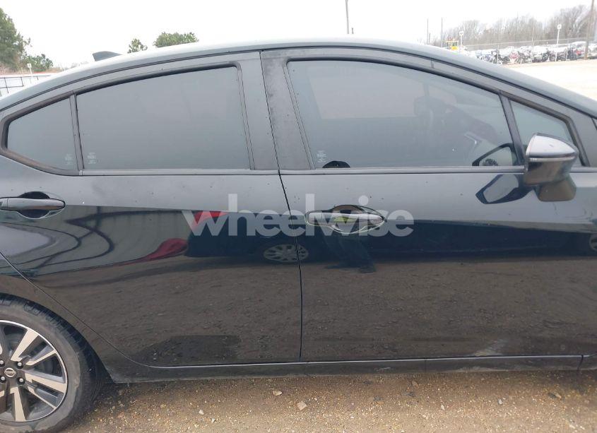 Photo 14 of 2020 Nissan Versa SV XTRONIC CVT (VIN 3N1CN8EV5LL881368)