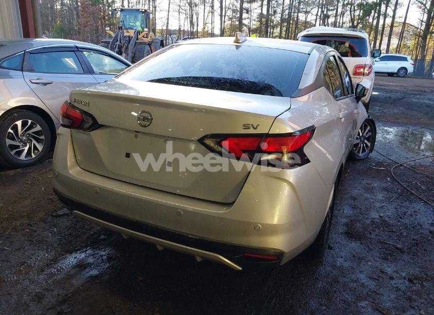 Photo 4 of 2021 Nissan Versa SV XTRONIC CVT (VIN 3N1CN8EV5ML817865)