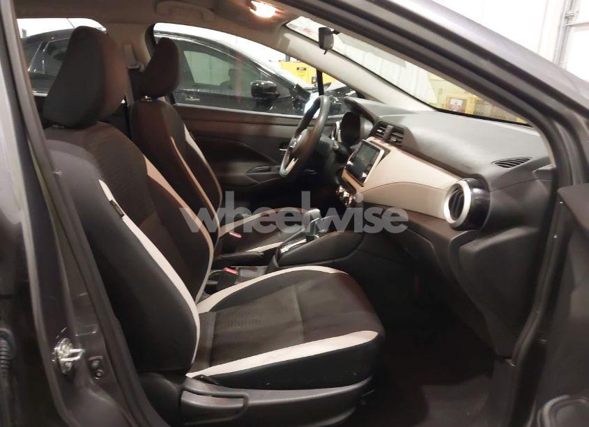 Photo 5 of 2021 Nissan Versa SV XTRONIC CVT (VIN 3N1CN8EV5ML853958)