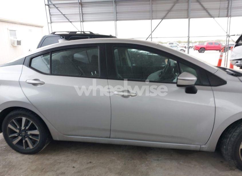 Photo 13 of 2021 Nissan Versa SV XTRONIC CVT (VIN 3N1CN8EV5ML871666)