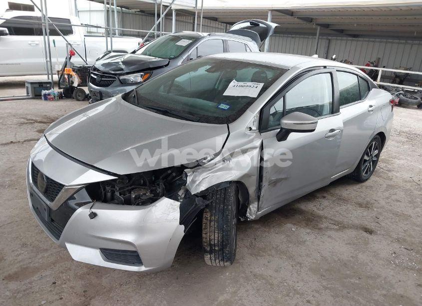 Photo 2 of 2021 Nissan Versa SV XTRONIC CVT (VIN 3N1CN8EV5ML871666)