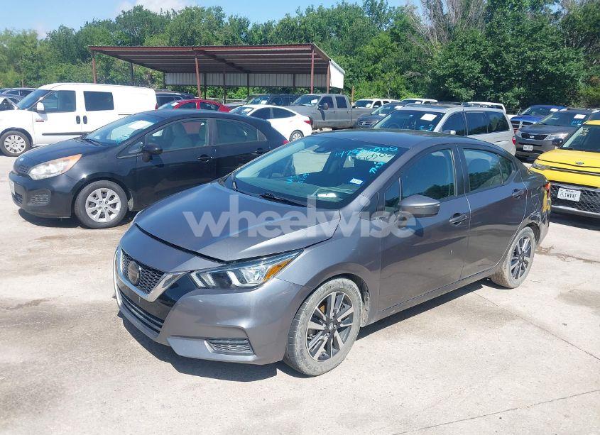 Photo 2 of 2021 Nissan Versa SV XTRONIC CVT (VIN 3N1CN8EV5ML877600)