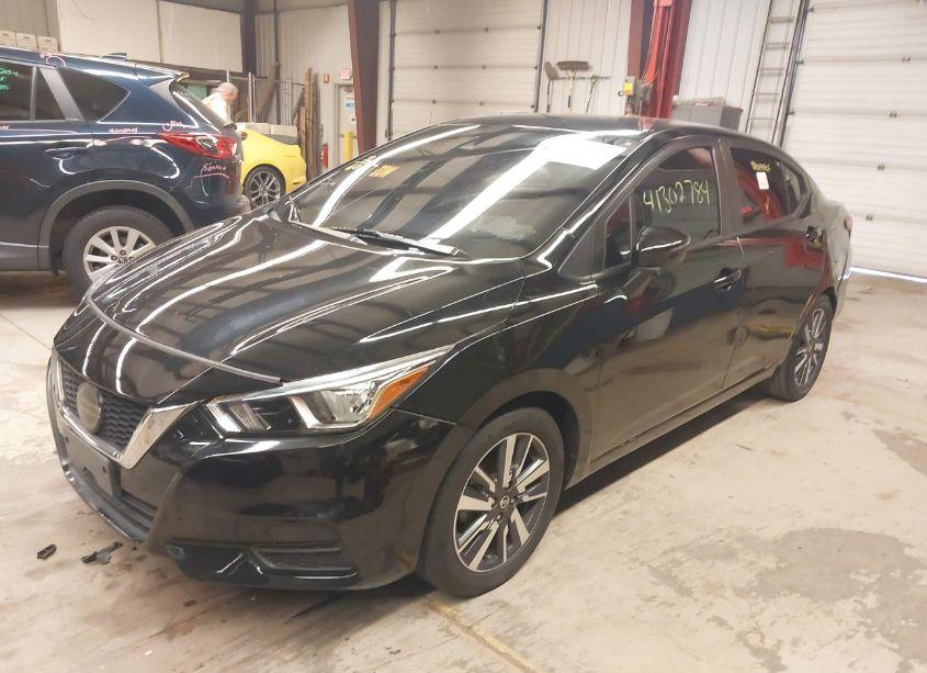 Photo 2 of 2021 Nissan Versa SV XTRONIC CVT (VIN 3N1CN8EV5ML885762)
