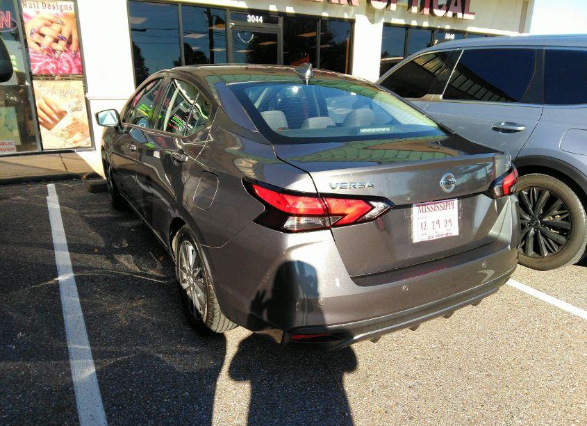 Photo 3 of 2021 Nissan Versa SV XTRONIC CVT (VIN 3N1CN8EV5ML893537)