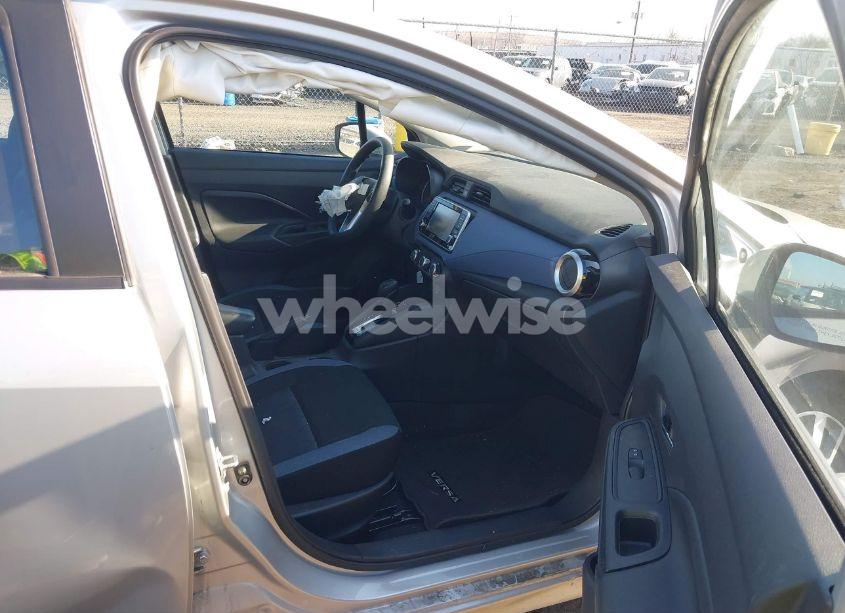 Photo 5 of 2024 Nissan Versa 1.6 SV (VIN 3N1CN8EV5RL820367)