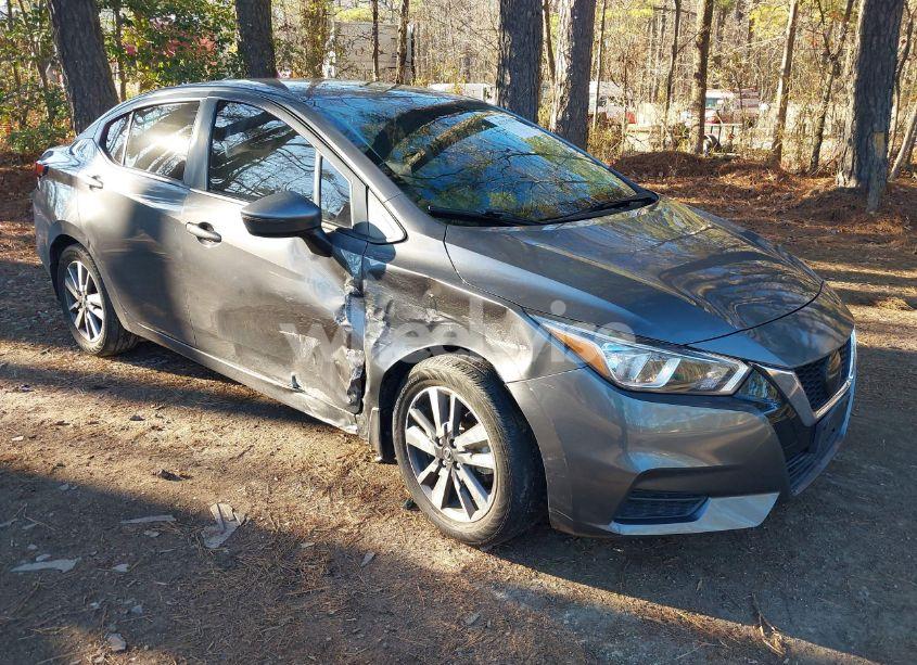 2020 Nissan Versa SV XTRONIC CVT (VIN 3N1CN8EV6LL812494) main photo