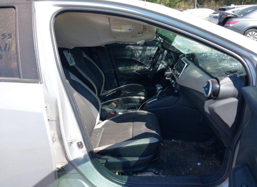 Photo 5 of 2020 Nissan Versa SV XTRONIC CVT (VIN 3N1CN8EV6LL841042)