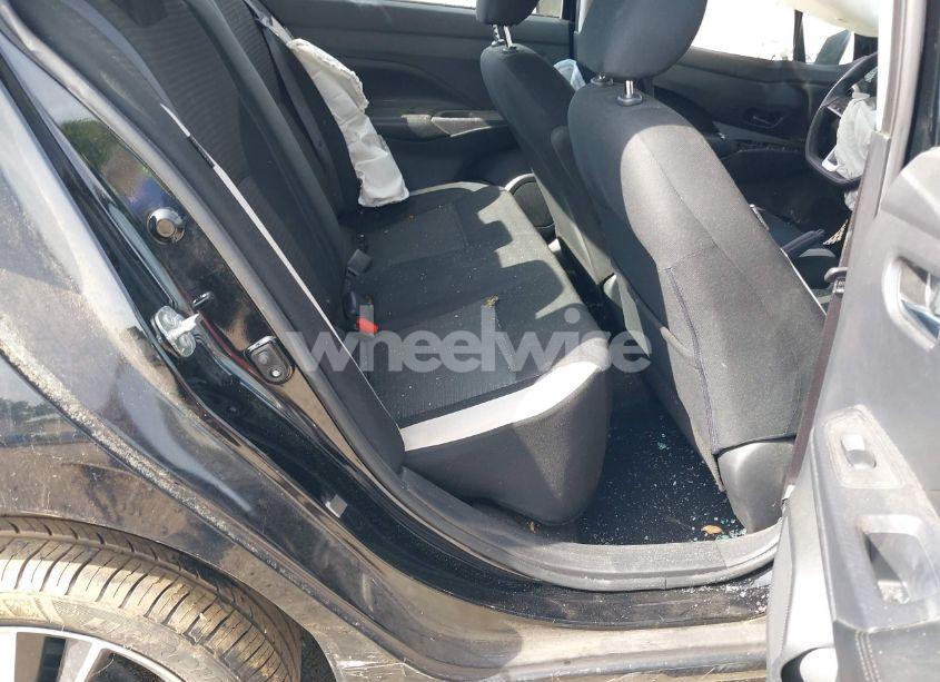 Photo 8 of 2020 Nissan Versa SV XTRONIC CVT (VIN 3N1CN8EV6LL880682)