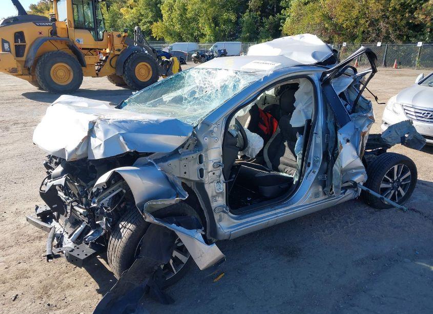 Photo 2 of 2021 Nissan Versa SV XTRONIC CVT (VIN 3N1CN8EV6ML832035)