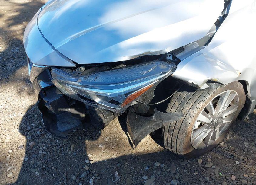 Photo 6 of 2021 Nissan Versa SV XTRONIC CVT (VIN 3N1CN8EV6ML836893)