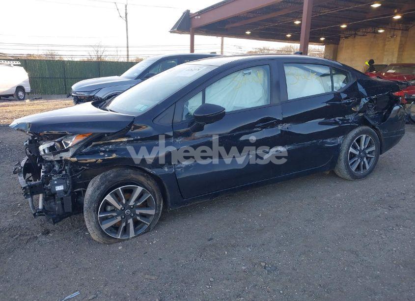 Photo 2 of 2021 Nissan Versa SV XTRONIC CVT (VIN 3N1CN8EV6ML846856)