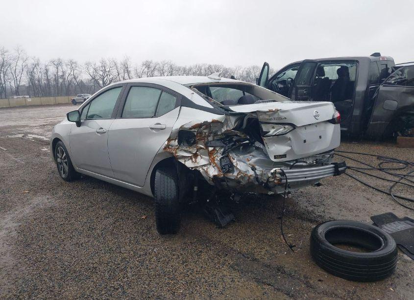 Photo 3 of 2021 Nissan Versa SV XTRONIC CVT (VIN 3N1CN8EV6ML867674)
