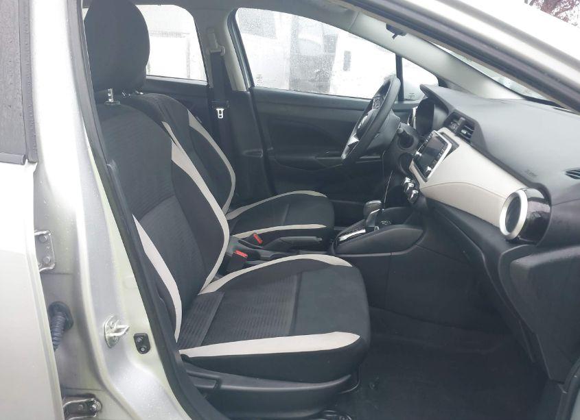 Photo 5 of 2021 Nissan Versa SV XTRONIC CVT (VIN 3N1CN8EV6ML867674)